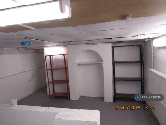 Cellar/Pay/Office Room