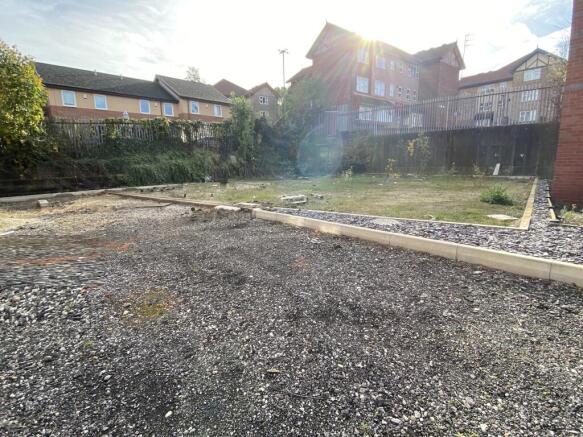 24 bed Block of Apartments for sale Image 11