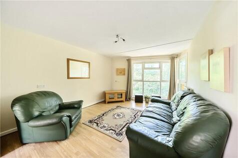 Garrick Close, Ealing