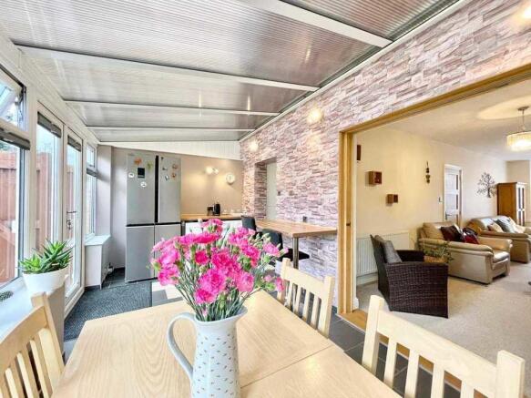 Conservatory/utility