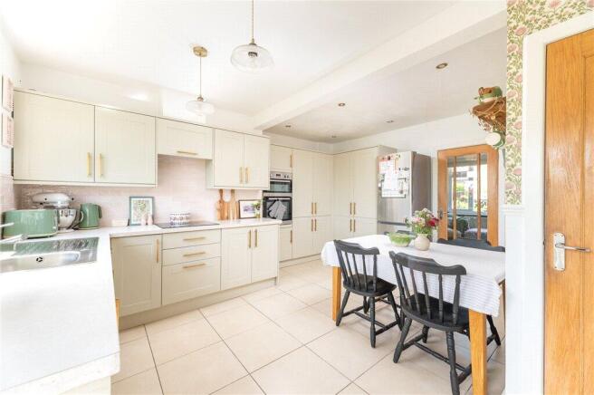 2 bed Semi-Detached for sale Image 8