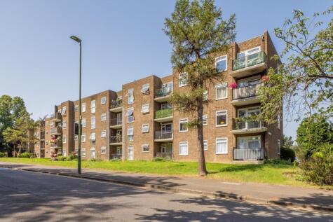 Willow Road, Wallington, SM6
