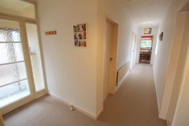 Filey Rd, hallway.JPG