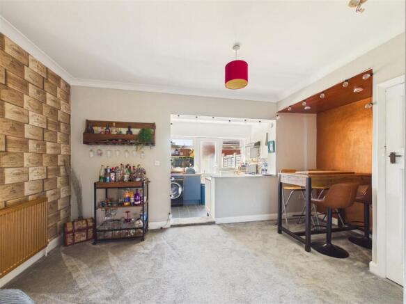 2 bed Terraced for sale Image 4