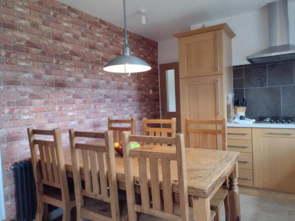 seller kitchen pic.jpg