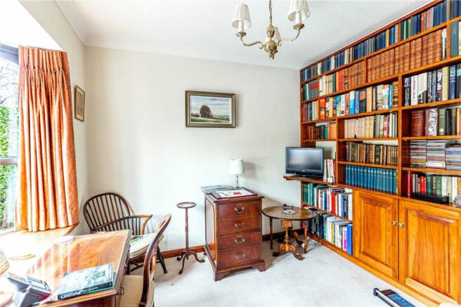 Sitting/Dining Room