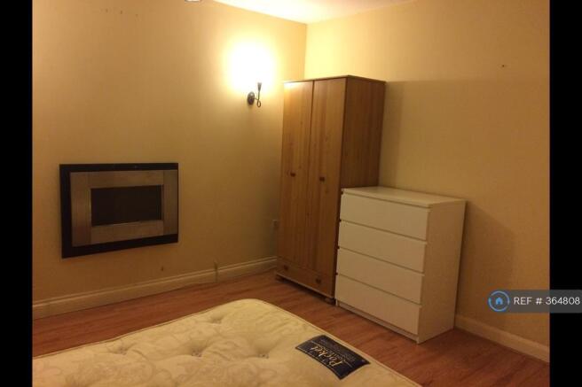 Bedroom1 - 02