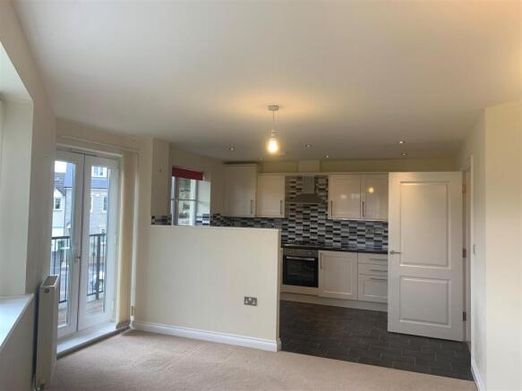 Kitchen Lounge.jpg