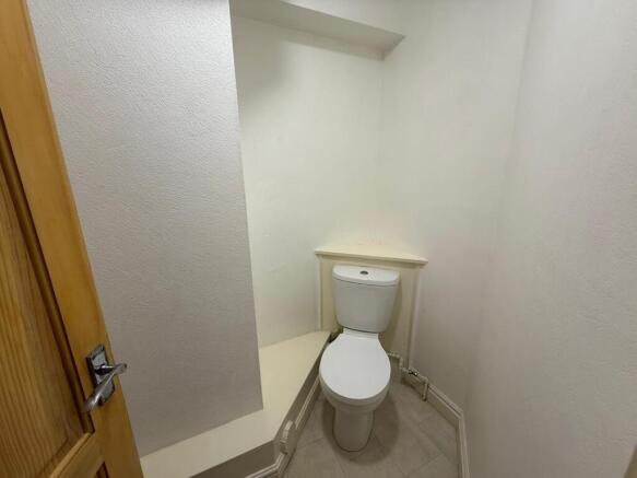3 bed Terraced to rent Image 9