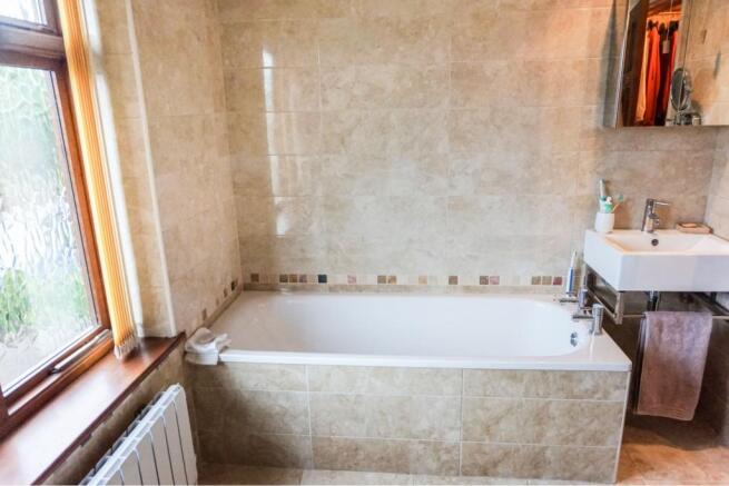 Master En-suite