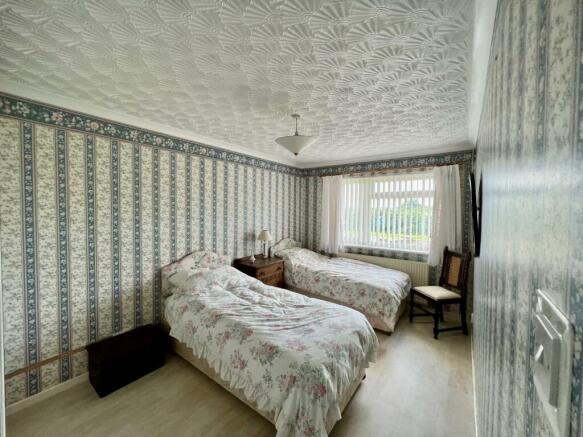 bedroom2.jpg