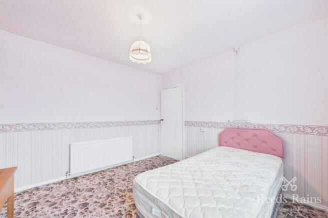 3 bed Semi-Detached for sale Image 9