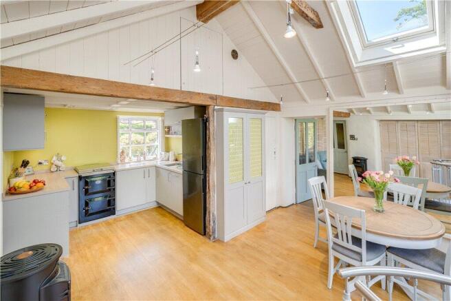 Kitchen/Dining Area