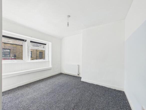 2 bed House for sale Image 6