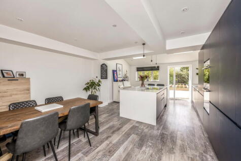 Clarendon Road, Worthing, BN14 8QJ