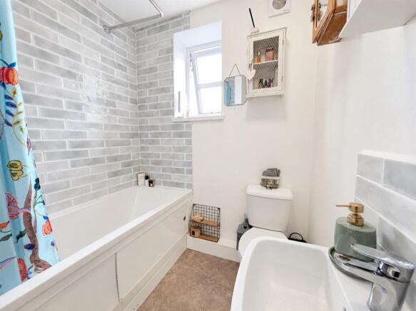 1 bed End of Terrace for sale Image 5