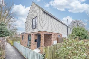 2, The Trees, Park Lane, Canterbury CT3 1DS