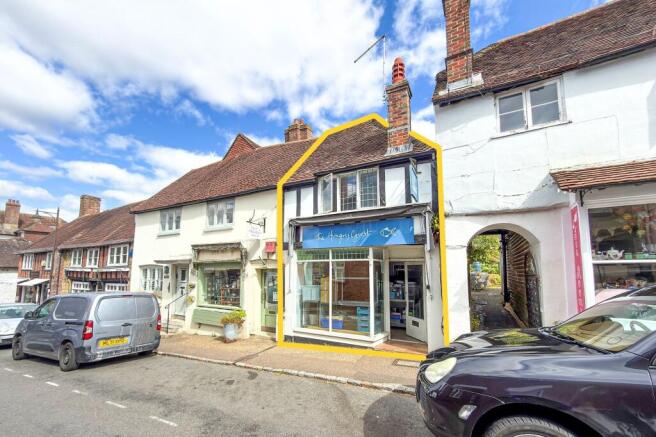 Puttnam, High Street, Petworth, GU28 0AU