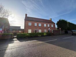 Flat 6, Granary Court, Market Place, Bawtry, Doncaster DN10 6JL