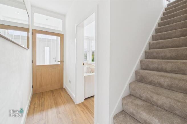 3 bed Terraced for sale Image 9