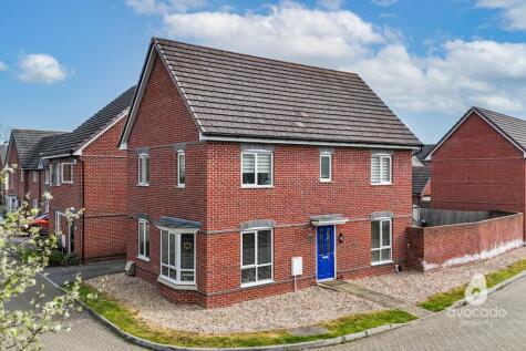 Albert Close, Spencers Wood, RG7