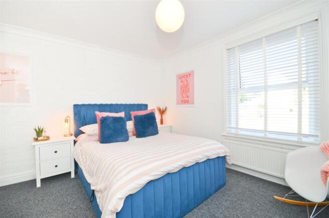 Bedroom 1.JPG
