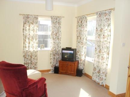 Sitting/Dining Room