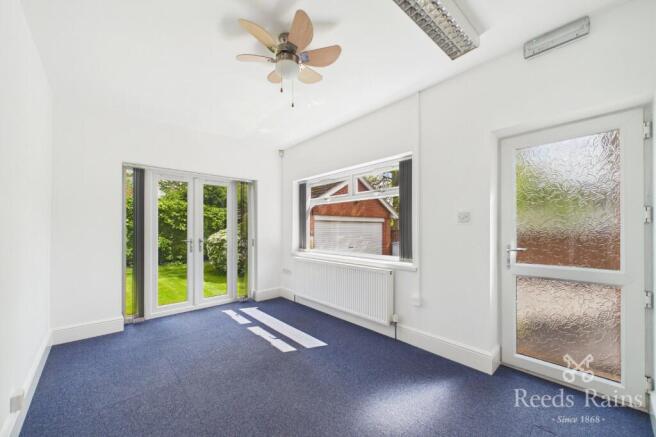 2 bed Bungalow for sale Image 4