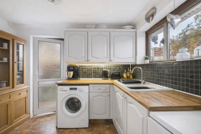 ChatGPT Image Jan 9, 2026, 01_09_12 PM