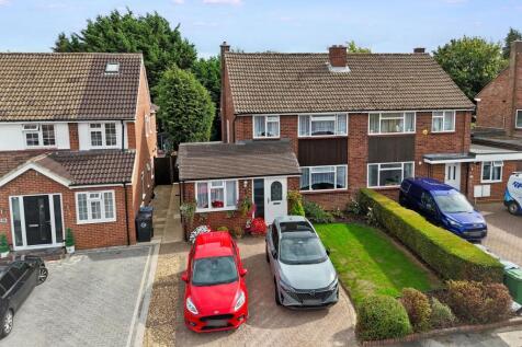 Downs Park, Downley, High Wycombe, HP13 5LU