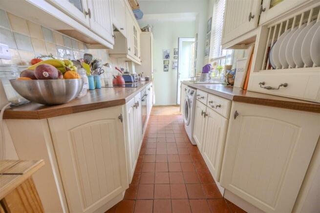 Rear Fitted Kitchen