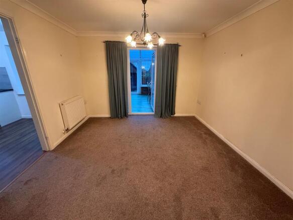 2 Maxwell Dining Room.jpg