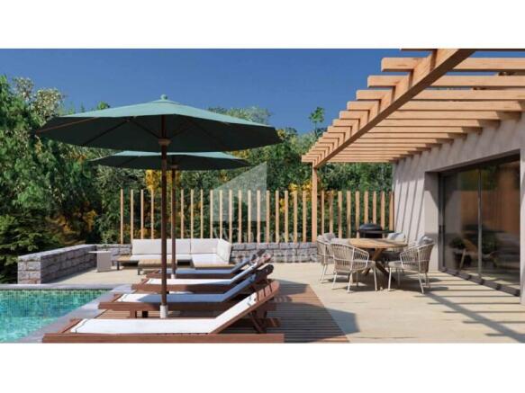 Lounge with pool