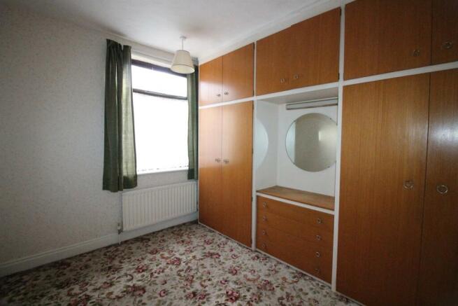 28 Sidlaw Rd-Bed2.JPG