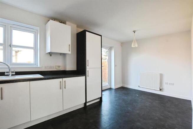 3 bed Detached for sale Image 8