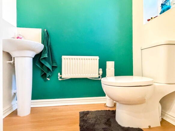 3 bed Semi-Detached for sale Image 8