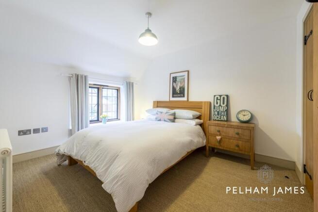 Fourth bedroom wi...