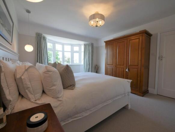 BEDROOM1 2
