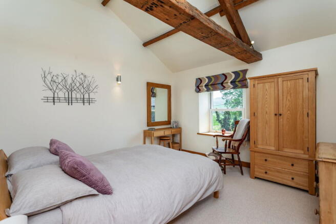 3 bed Semi-Detached for sale Image 9