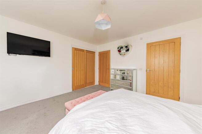 12 Mona Crescent BF-24.JPG