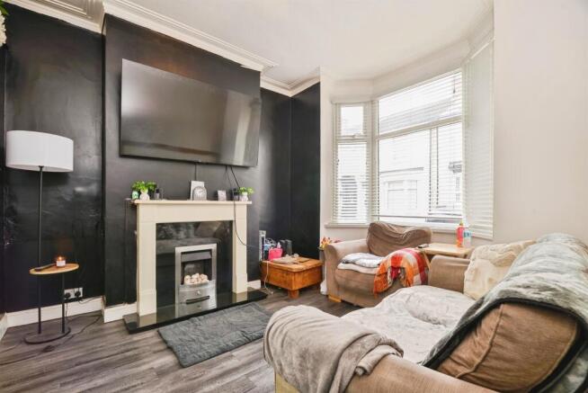 2 bed Terraced for sale Image 4