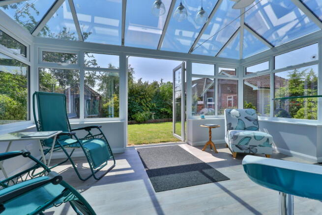 3 bed Detached Bungalow for sale Image 5