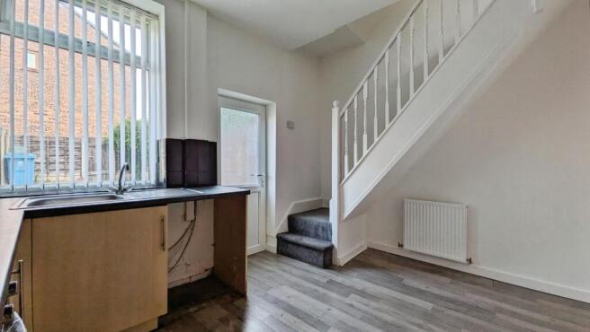 2 bed Terraced for sale Image 6