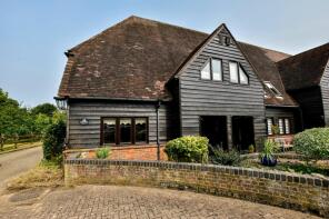 1, Tithe Barn Court, Dairy Way, Abbots Langley WD5 0TB