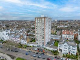 44, Tower Court, Westcliff Parade, Westcliff-on-sea SS0 7QQ
