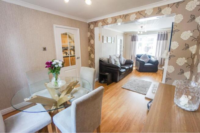 Lounge/Dining Room