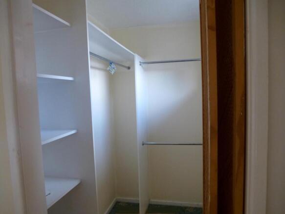 Walk-in closet/dress