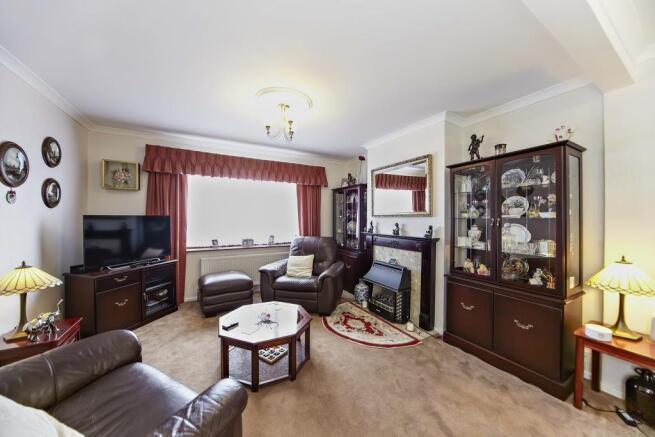 Lounge/ Dining Room