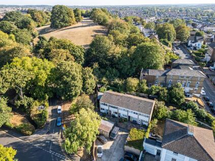 Clarence Place, Gravesend, Kent, DA12 1LB