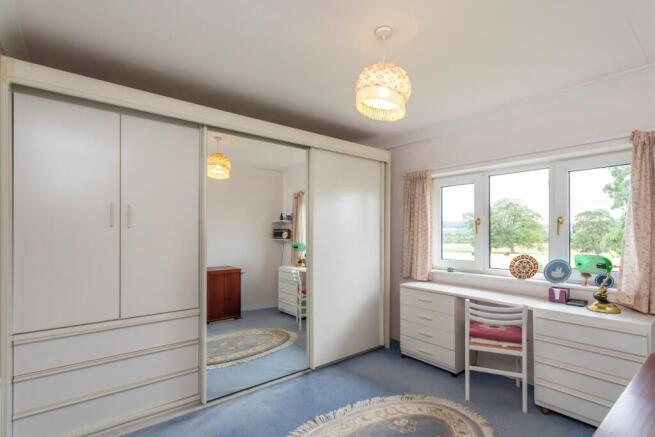 3 bed Detached for sale Image 10